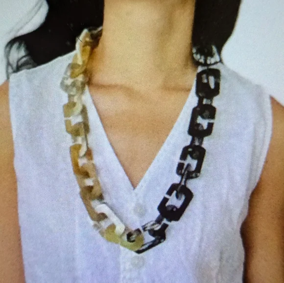 Horn Big Chain Statement Necklace Women's Fashion - Picture 1 of 6